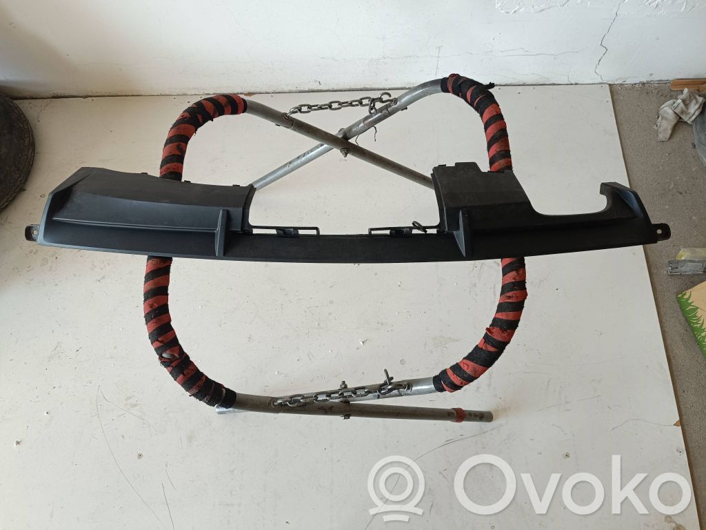 BMW X3 E83 Apatinė bamperio dalis 
