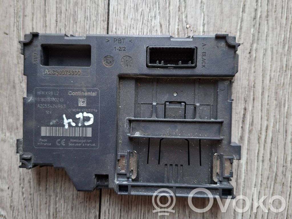 Renault Clio IV Ignition key card reader 