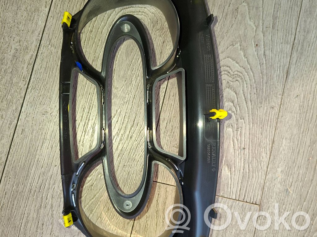Renault Captur Dashboard trim 