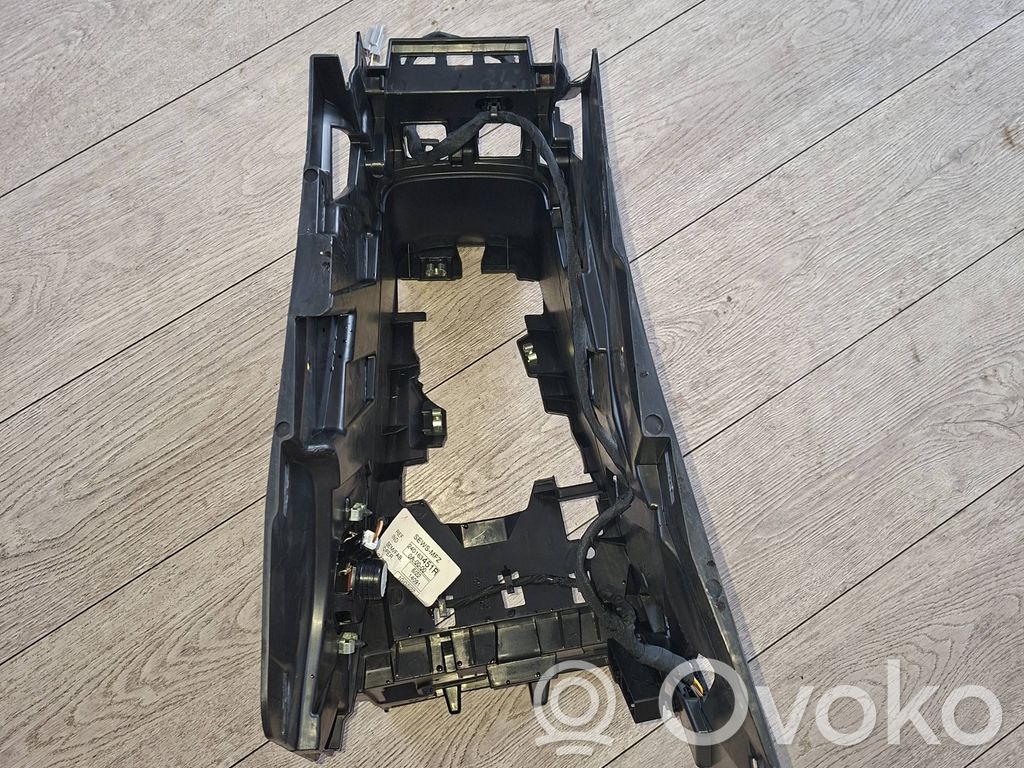 Renault Captur II Centrinė konsolė 