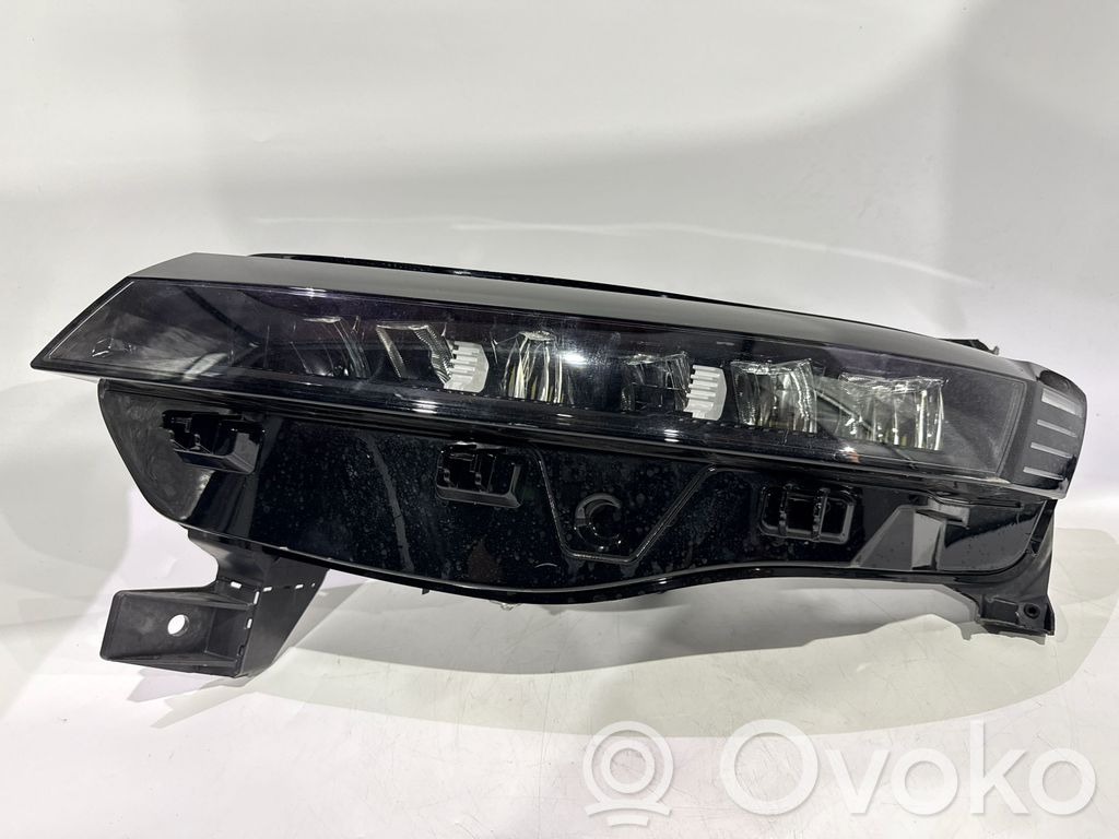 Renault Megane E-Tech Headlight/headlamp 