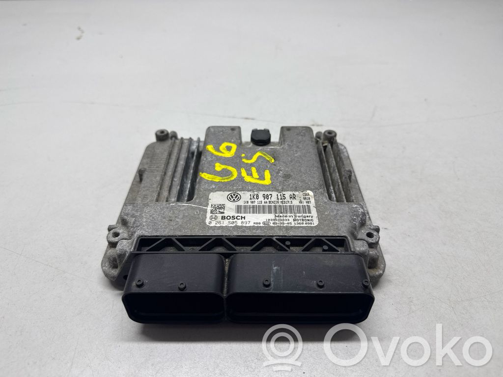 Volkswagen Golf VI Engine control unit/module 