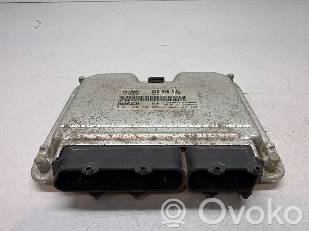 Volkswagen Golf IV Engine control unit/module 