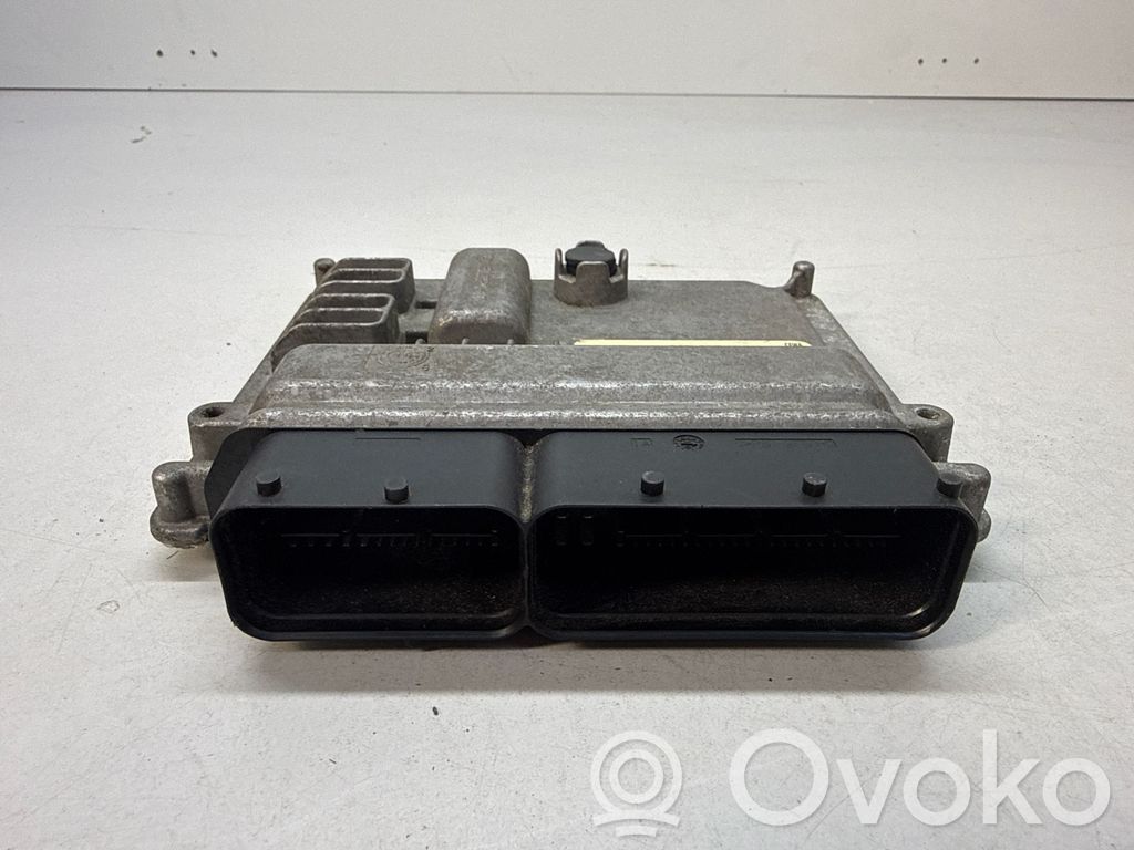 Skoda Fabia Mk2 (5J) Engine control unit/module 