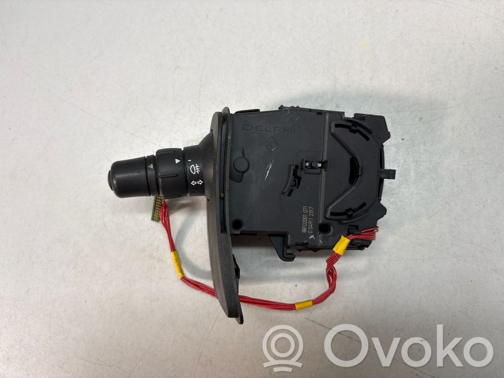 Renault Kangoo II Interruptor/palanca de limpiador de luz de giro 