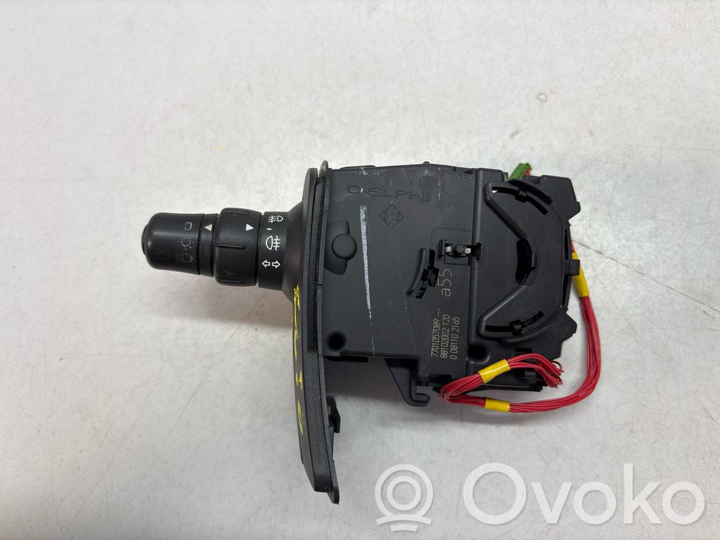 Renault Clio III Indicator stalk 