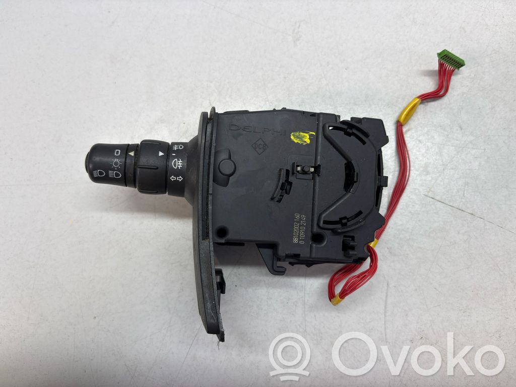 Renault Clio III Indicator stalk 