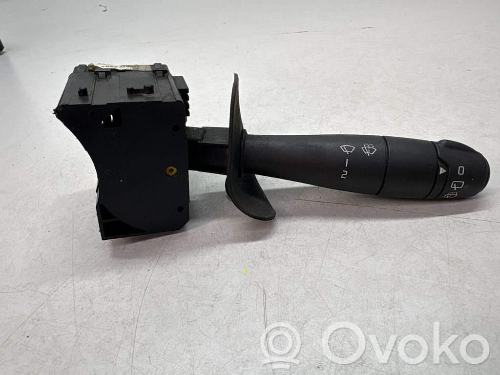 Dacia Sandero Wiper control stalk 