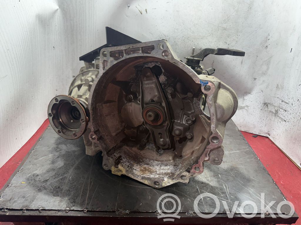 Volkswagen Caddy Manualna 5-biegowa skrzynia biegów 