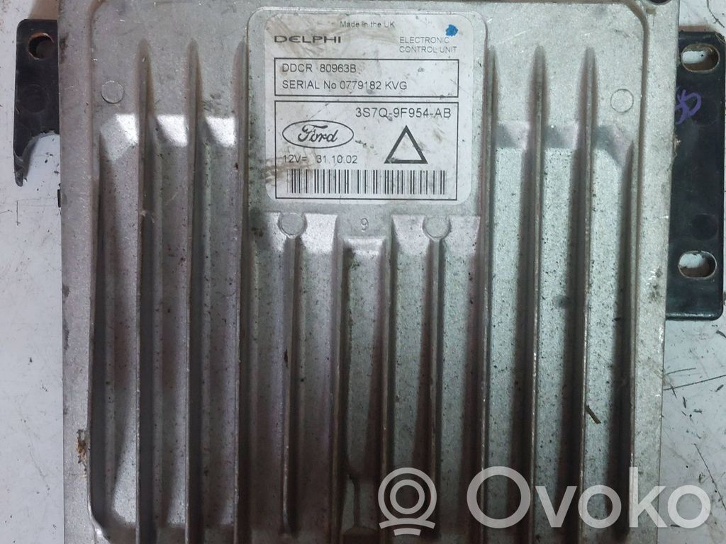 Ford Mondeo Mk III Engine control unit/module 
