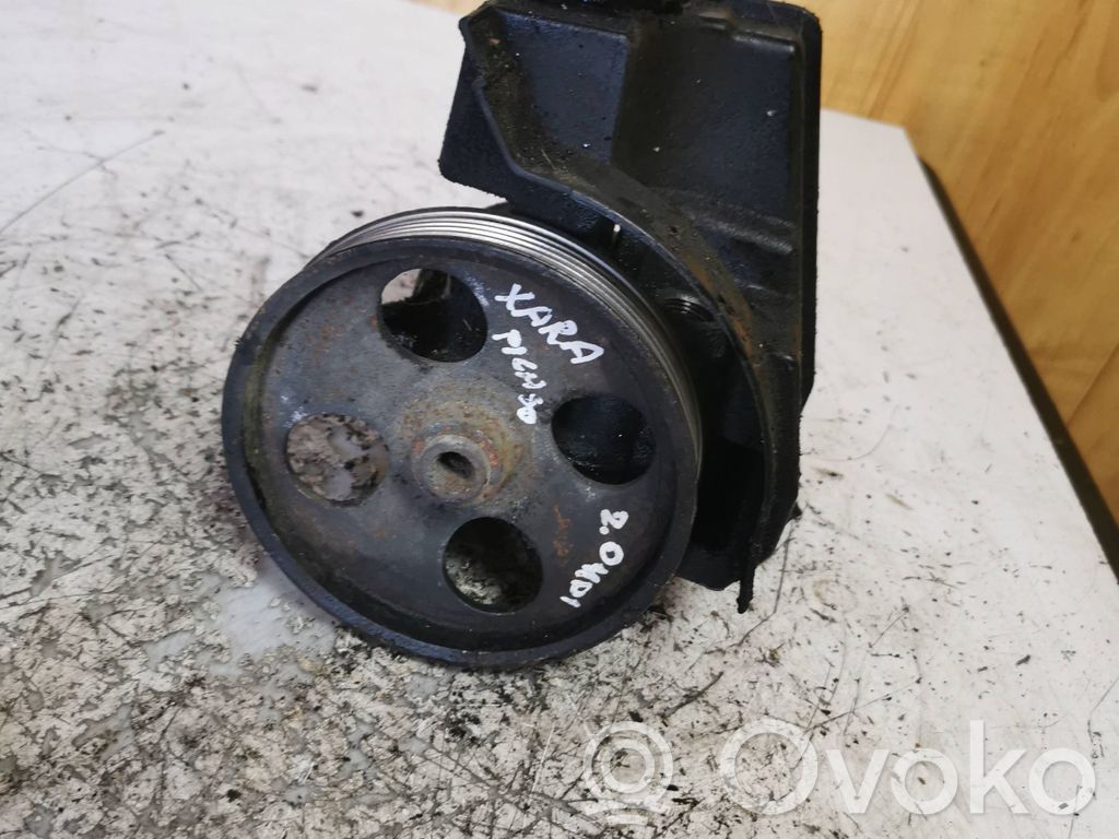 Citroen Xsara Picasso Power steering pump 
