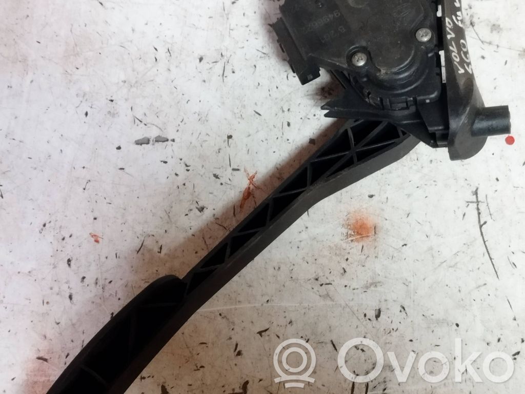 Volvo S60 Pedał gazu / przyspieszenia 