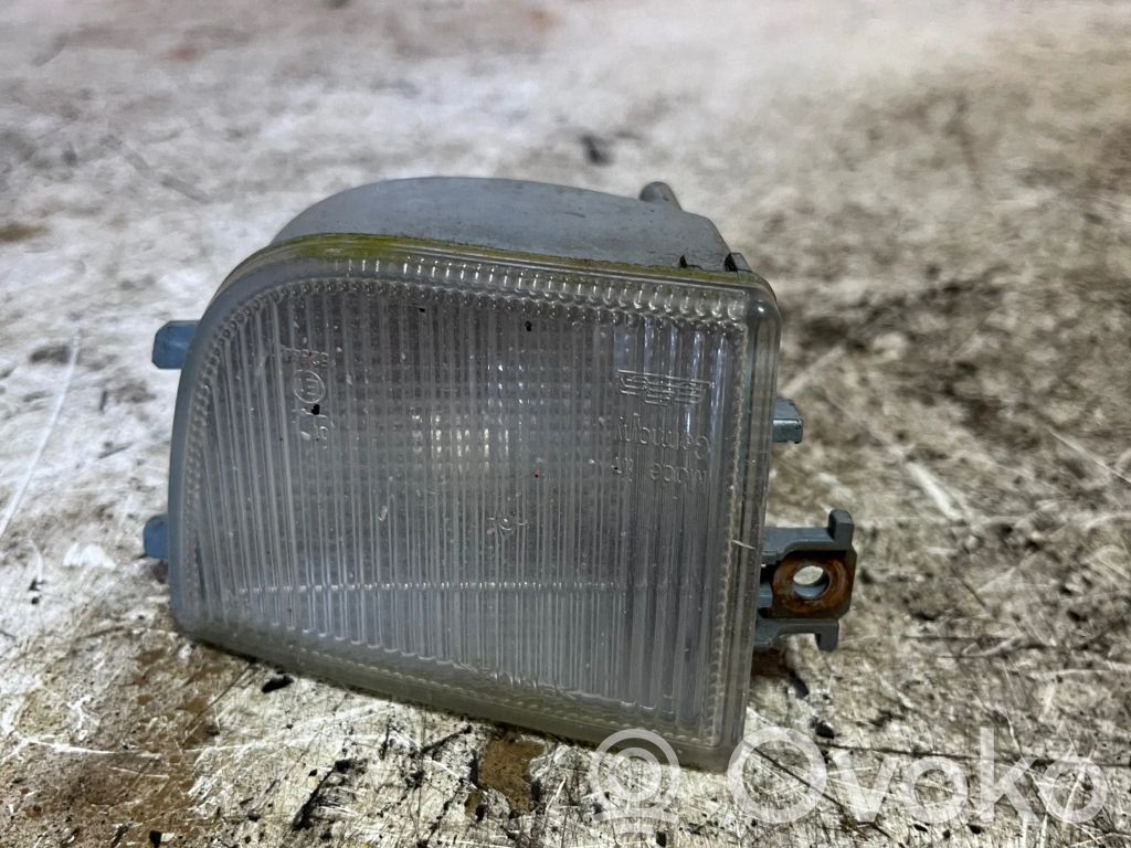 Volkswagen PASSAT B4 Front fog light 