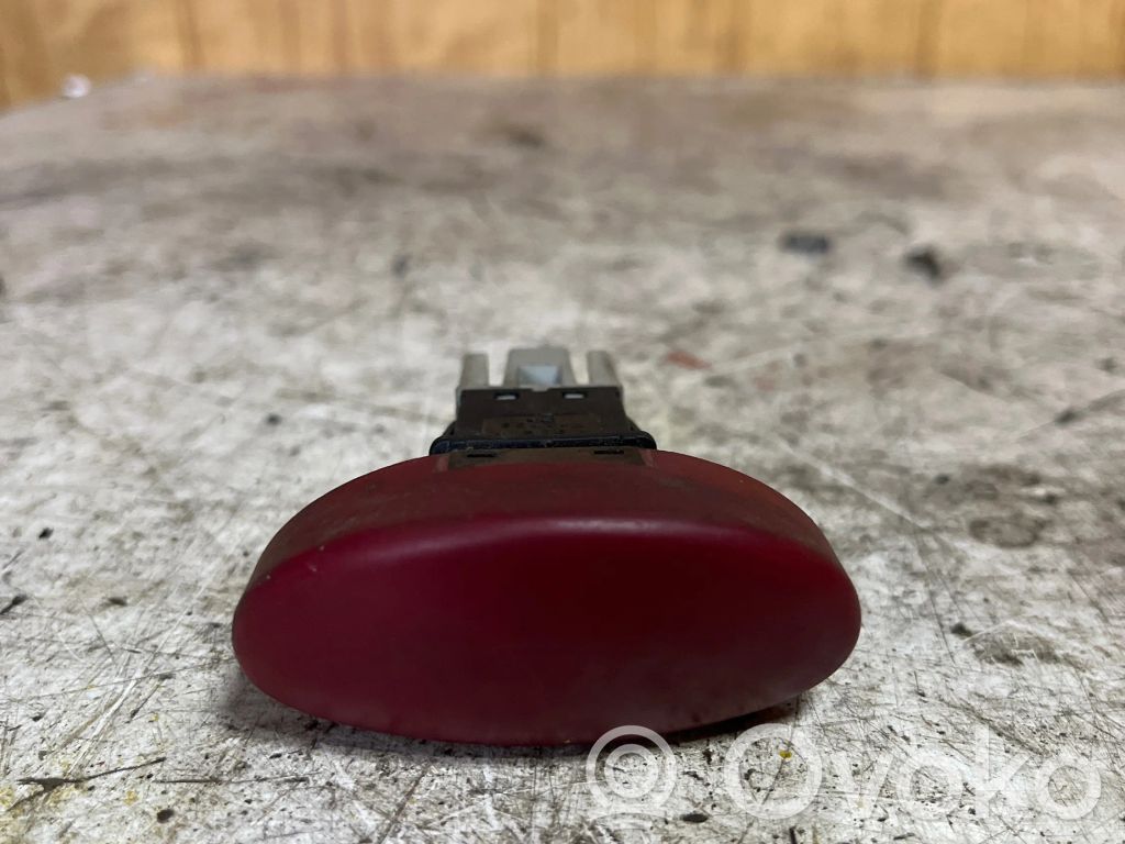 Peugeot 206 Botón interruptor de luz de peligro 