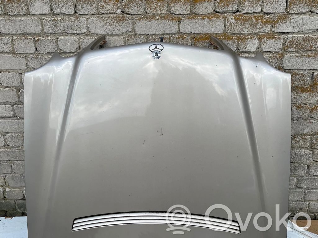 Mercedes-Benz E W210 Капот двигателя 
