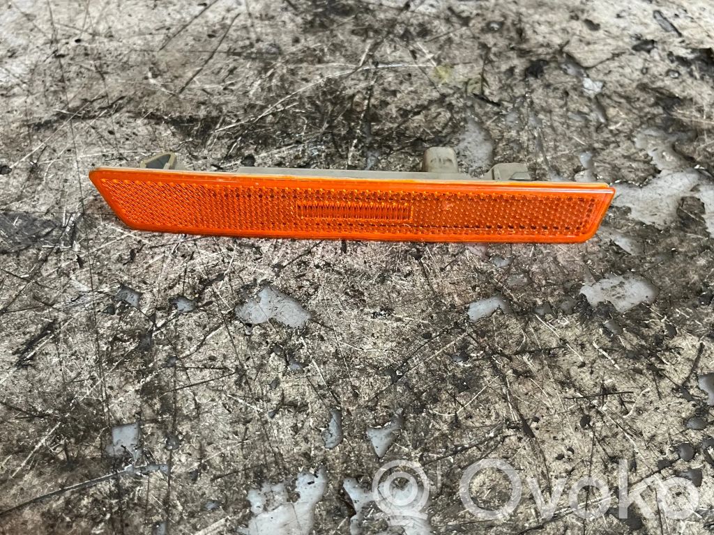 Dodge Challenger Front fender indicator light 