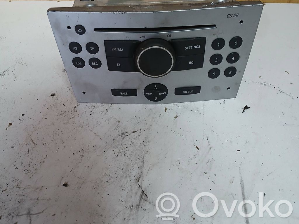 Opel Astra H Panel / Radioodtwarzacz CD/DVD/GPS 
