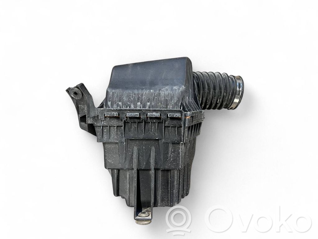 Chrysler Pacifica Air filter box 