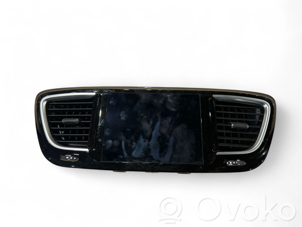 Chrysler Pacifica Screen/display/small screen 