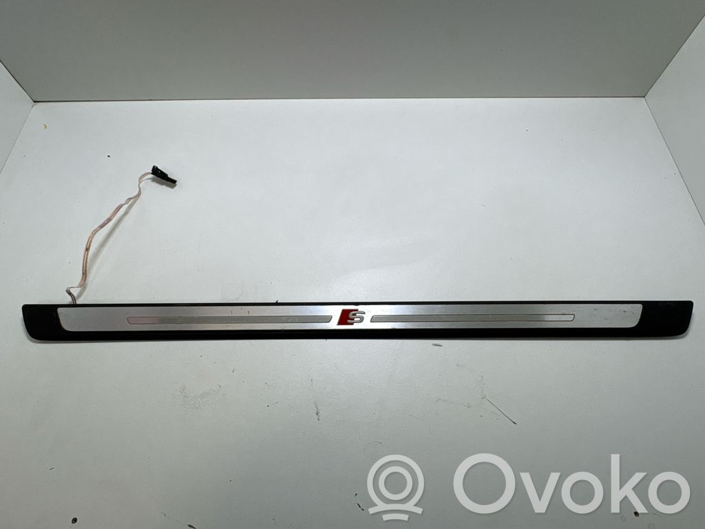Audi A5 Etuoven kynnyksen suojalista 