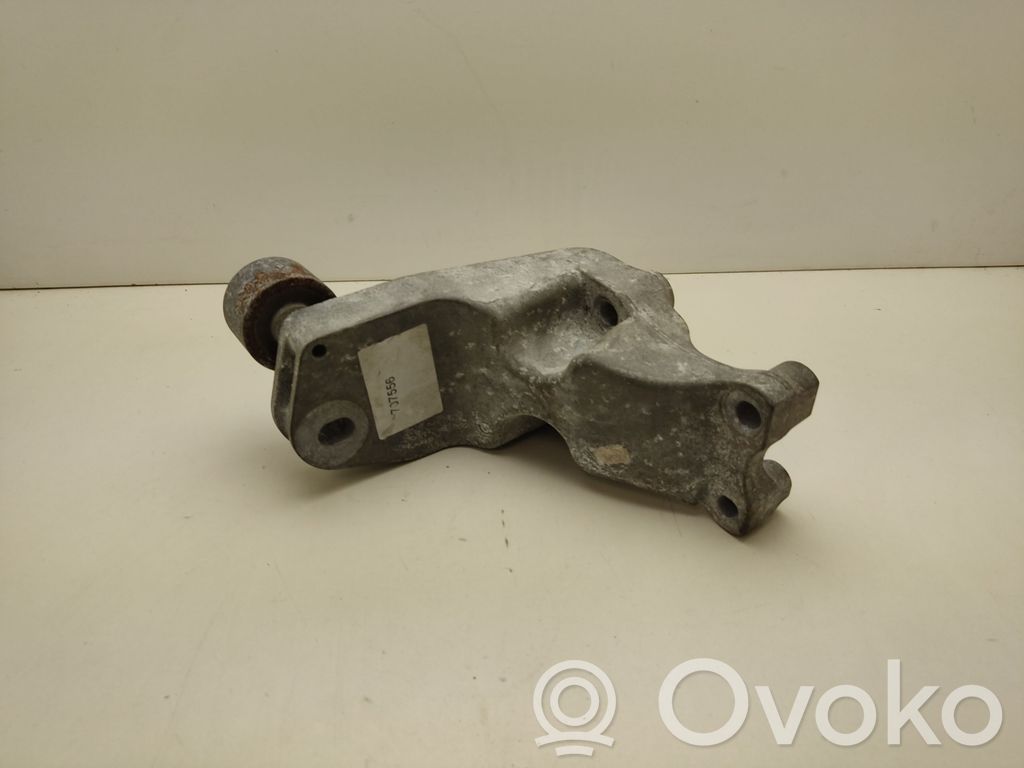 Ford Mustang VI Engine mounting bracket 