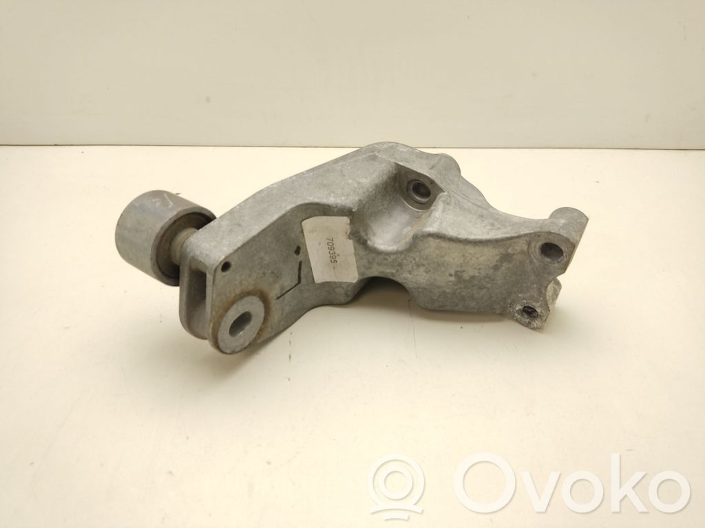 Ford Mustang VI Engine mounting bracket 