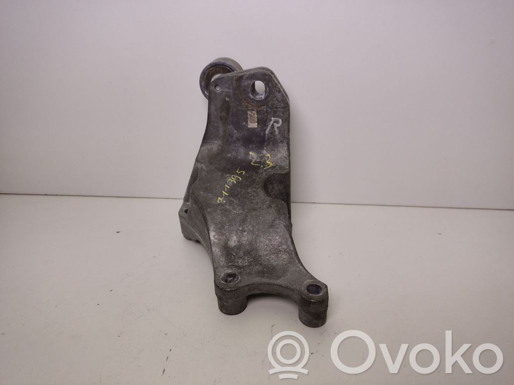 Ford Mustang VI Engine mounting bracket 