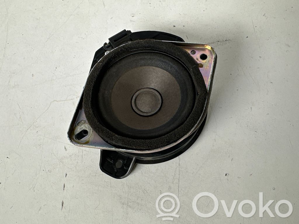 Ford Mustang VI Etuoven kaiutin 