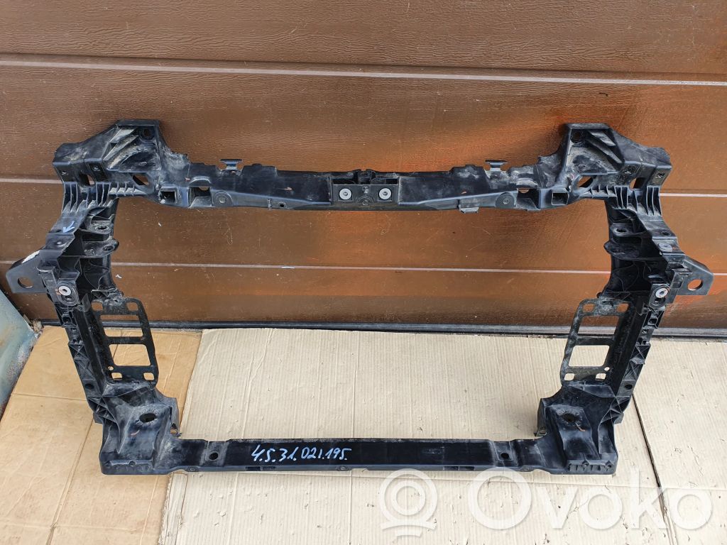 Audi Q7 4M Radiatoru panelis 