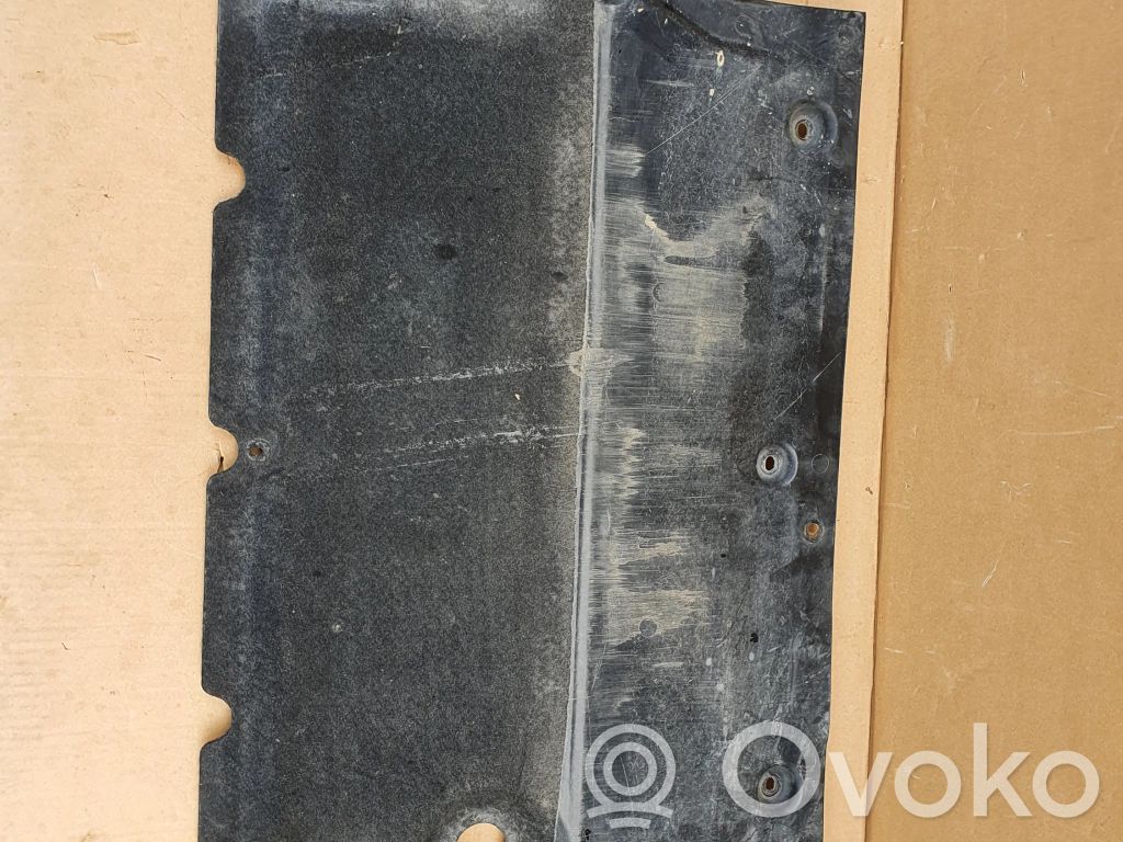Audi A5 Placa protectora/protector antisalpicaduras motor 