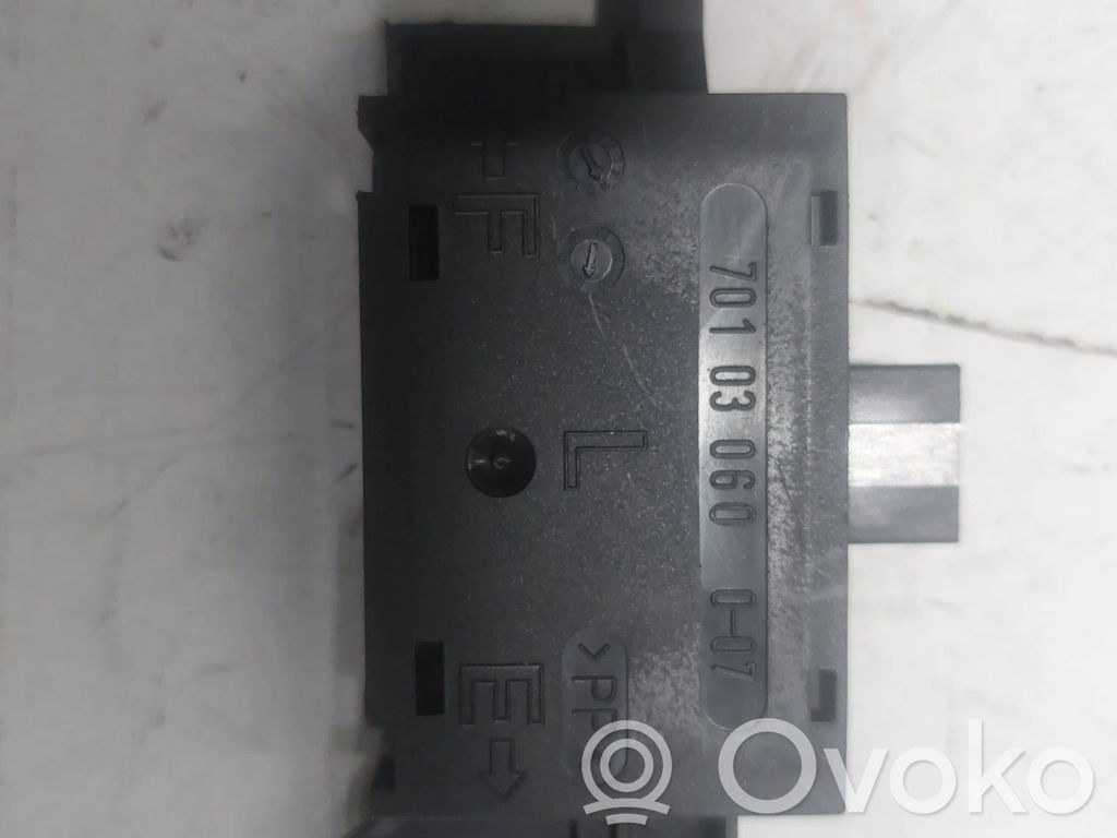 Audi A4 S4 B5 8D Alarm control unit/module 