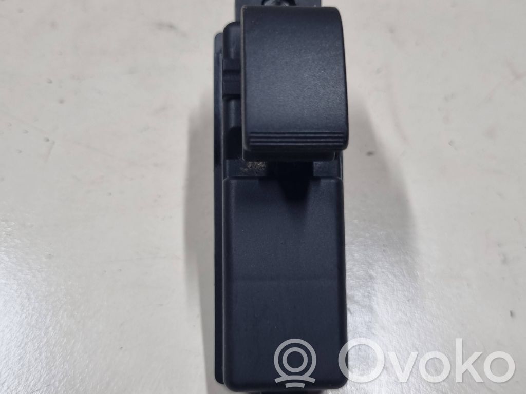 Elektrisko logu slēdzis   D65166370,04092007,03124500