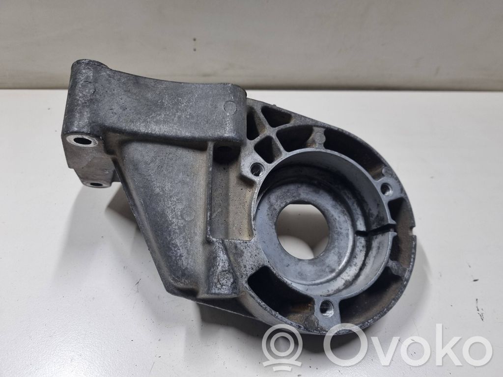 Engine mounting bracket   A6642220109