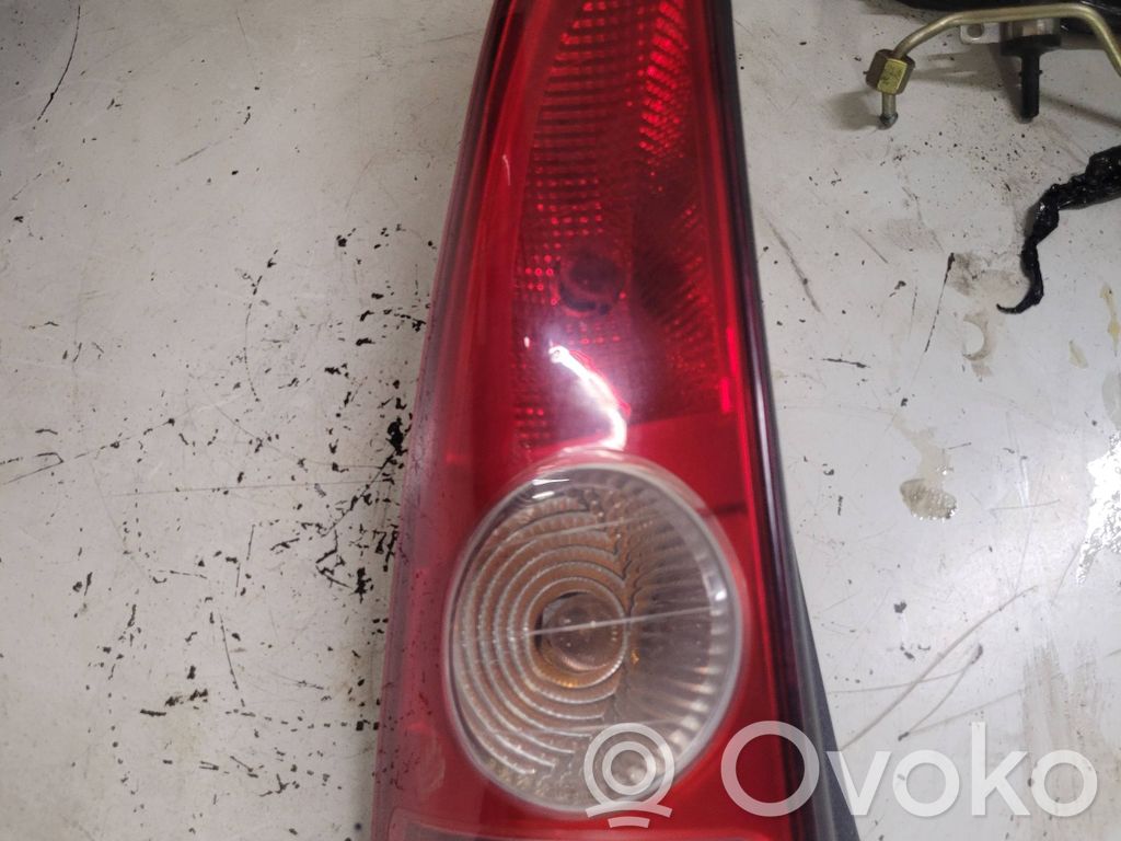 Renault Espace -  Grand espace IV Aizmugurējais lukturis virsbūvē 