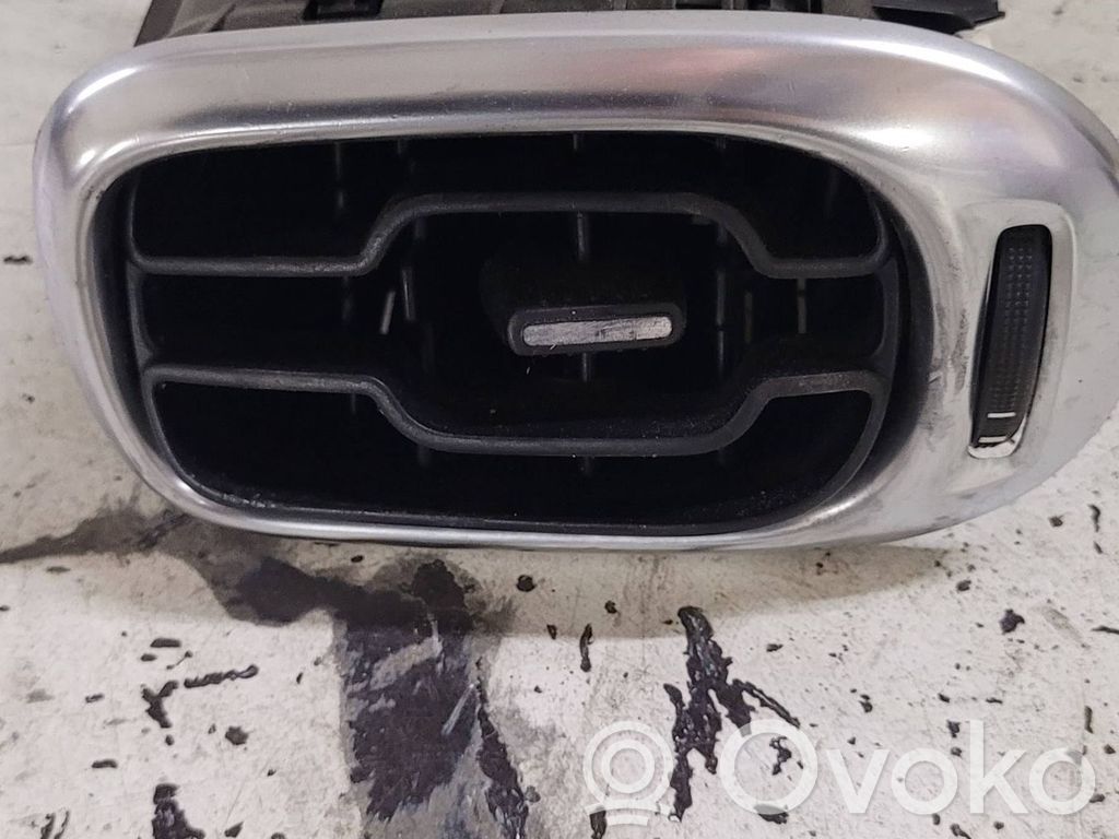 Citroen C3 Picasso Moldura protectora de la rejilla de ventilación lateral del panel 