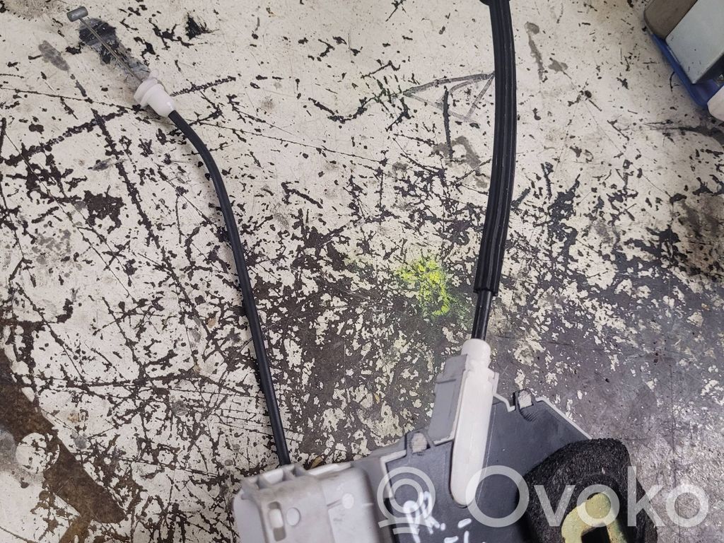 Citroen C6 Zamek drzwi przednich 