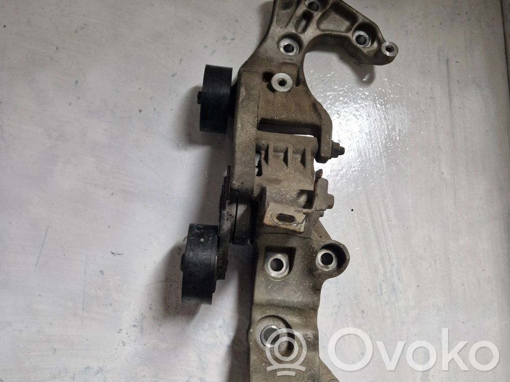 Opel Meriva B Generator/alternator bracket 