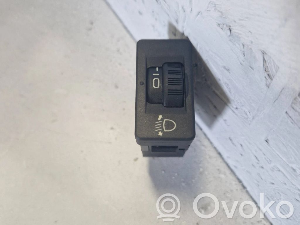 Citroen DS5 Headlight level height control switch 