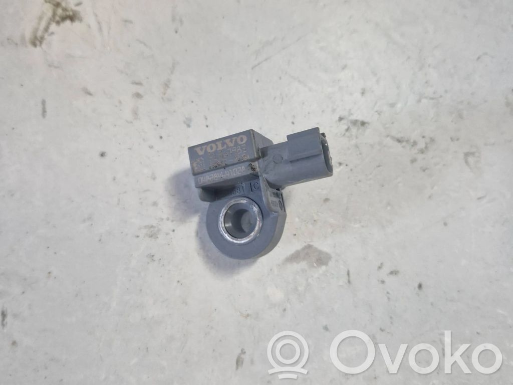 Volvo V40 Airbagsensor Crashsensor Drucksensor 