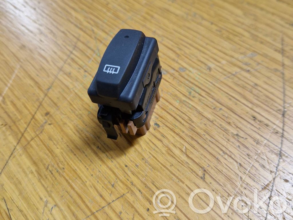 Opel Vivaro Windscreen/window heater switch 