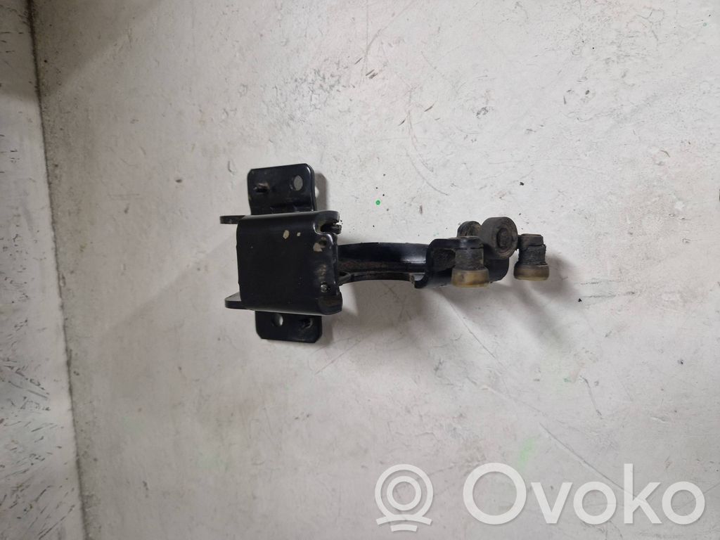 Toyota Proace Ritinėlio kreiptuvas vidurinis/ vyris vidurinis 