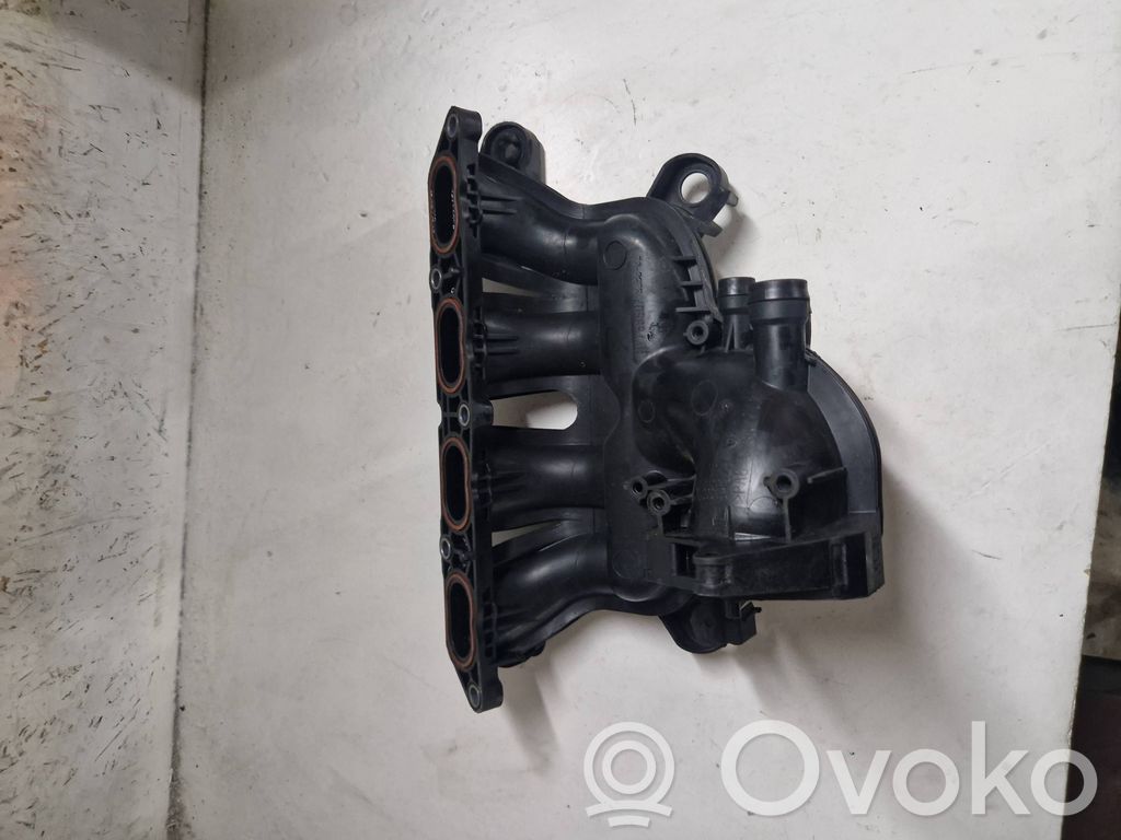 Peugeot 508 Intake manifold 