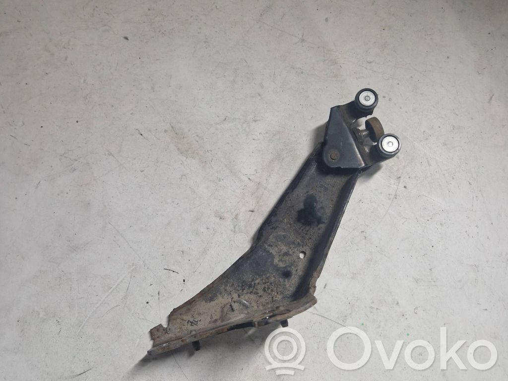 Citroen Berlingo Prowadnica rolkowa drzwi bocznych / przesuwanych / Zawias dolny 