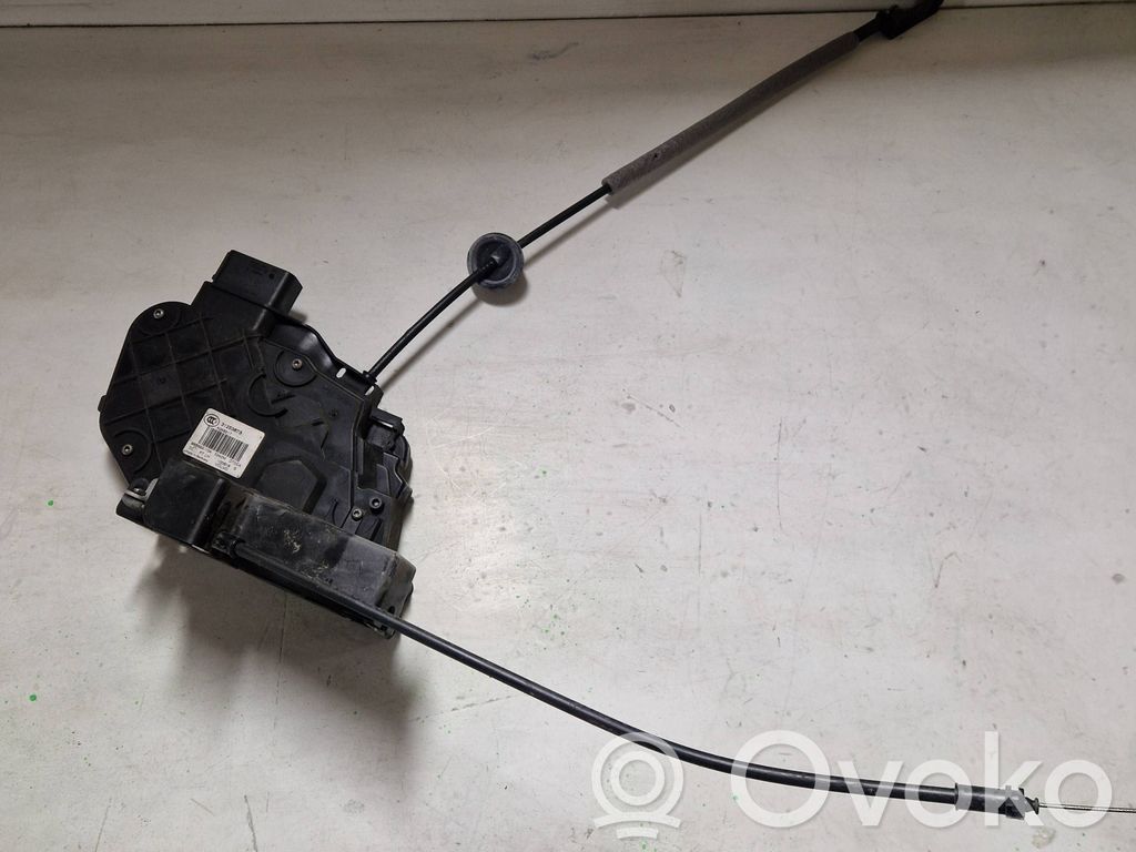 Volvo V70 Aizmugurē slēdzene 
