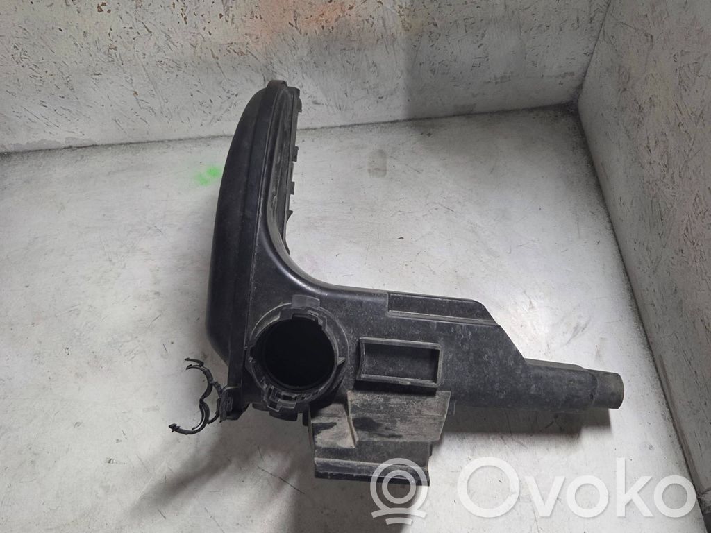 Peugeot 508 Intake resonator 