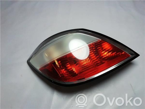 Opel Astra H Takavalon polttimo 