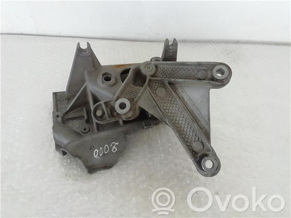 Engine mount bracket   820043084
