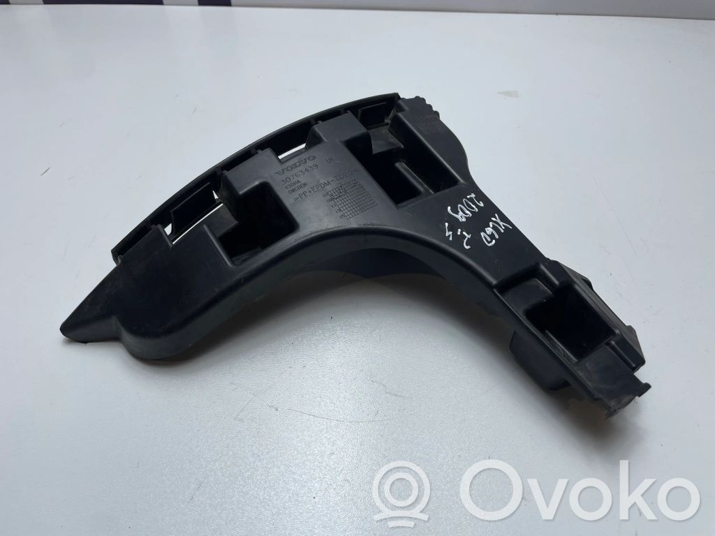 Volvo XC60 Uchwyt / Mocowanie zderzaka tylnego 