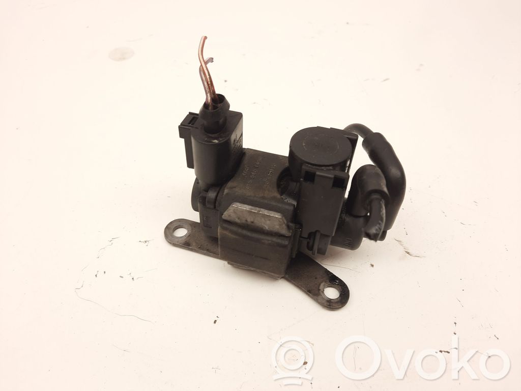 Audi A8 S8 D4 4H Solenoidinis vožtuvas 