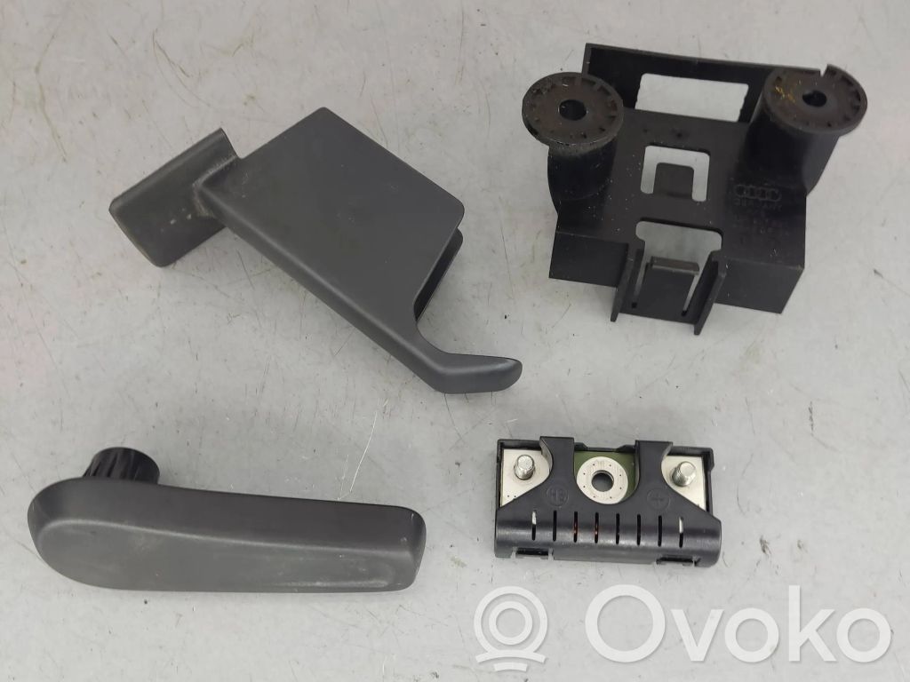 ISOFIX dangtelis   2G0886197,5N0881236,8T8035570,82A907591